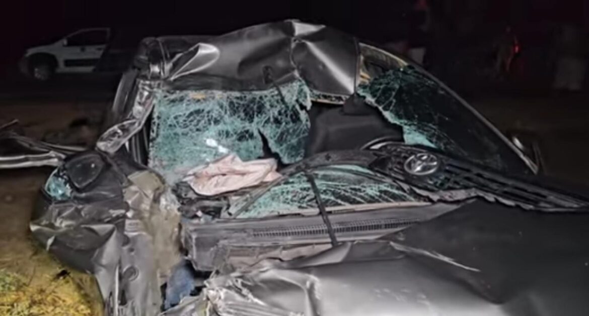 Família de Urbano Santos sofre acidente após carro colidir com caminhão parado na MA-224