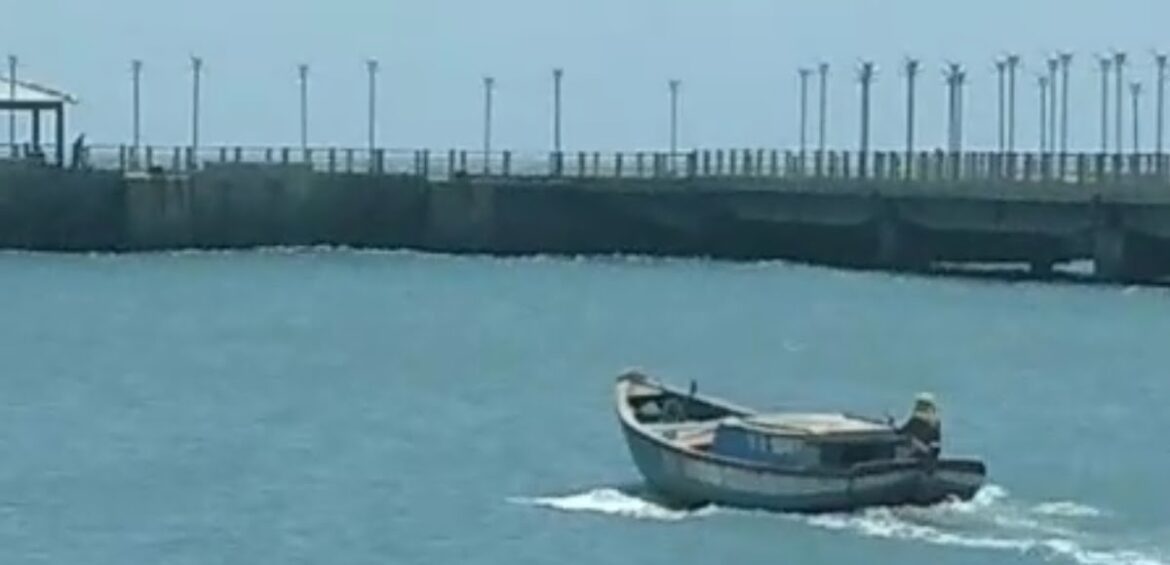 Homens Usam Embarcação para Realizar Onda de Furtos e assaltos