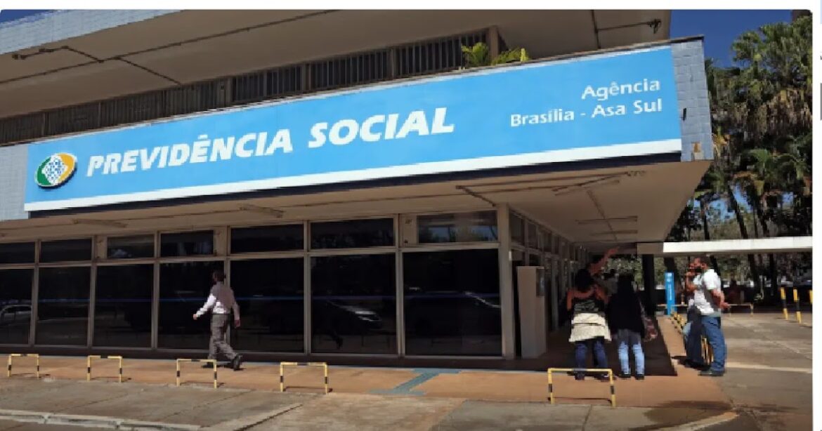 INSS suspende programa de redução de fila por falta de verba