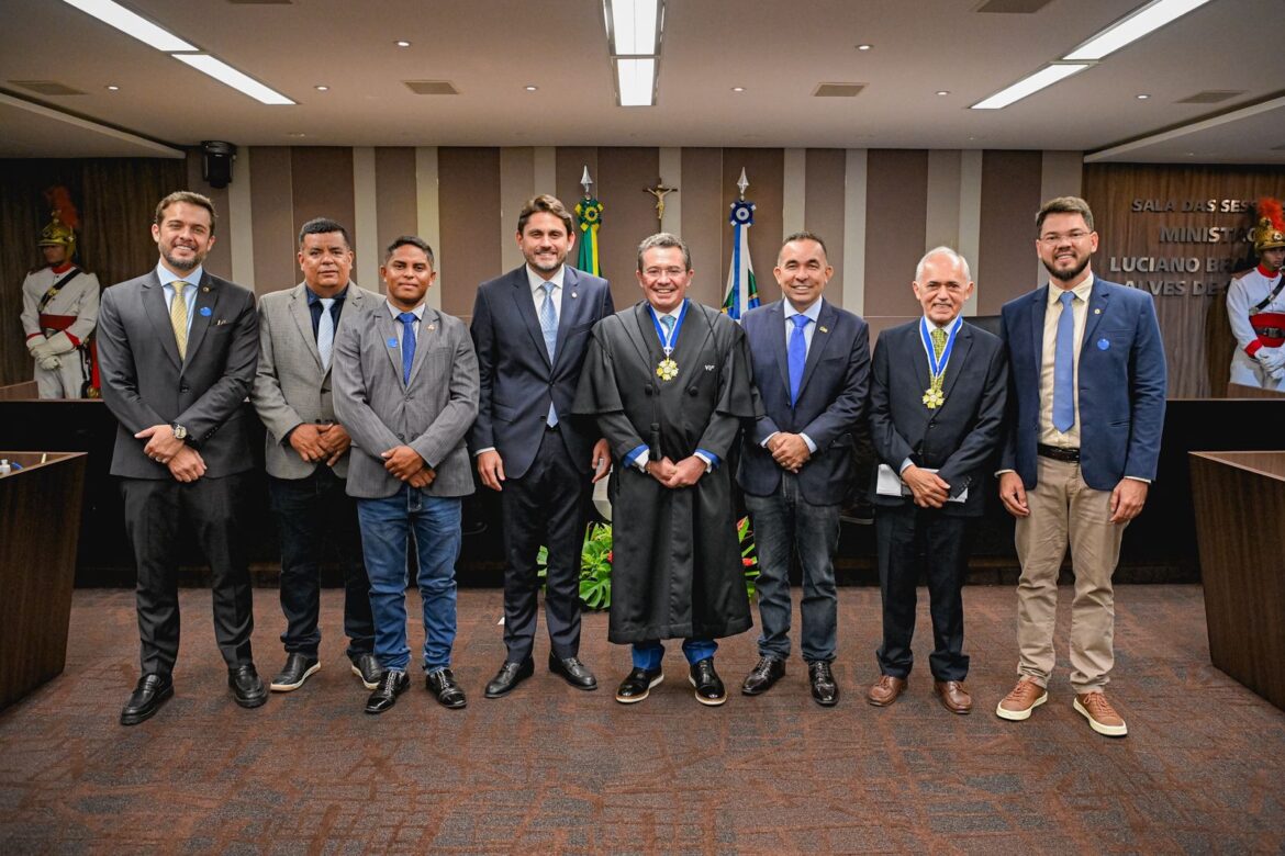 Juscelino Filho prestigia homenagem do TCU ao maranhense Raimundo Carreiro – Marco Aurélio D'Eça