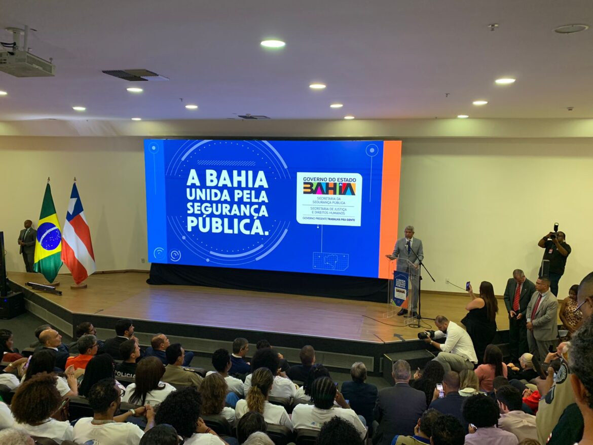 "Mexer no andar de cima"