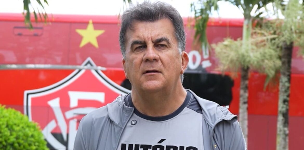 Mota rebate Botafogo e cita dívida antiga por Elkeson