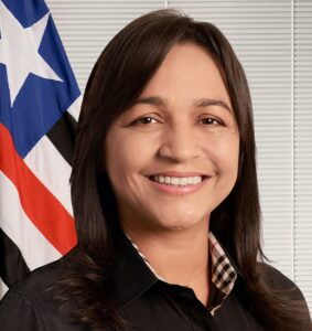 Eliziane Gama: a senadora que mudou de lado, cresceu 77% em bens e colocou a família na estatal