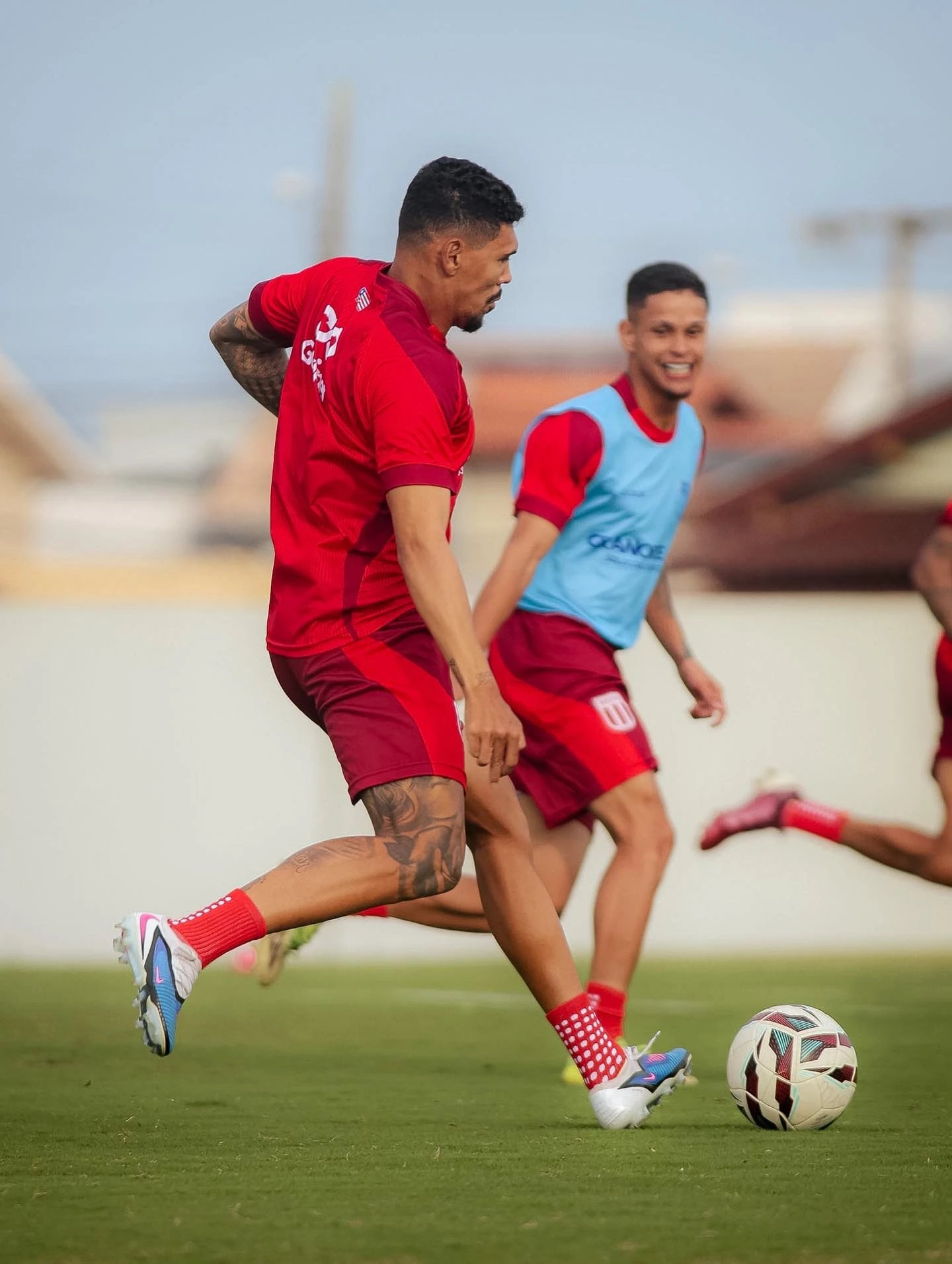 Sampaio Corrêa planejamento 2027 — elenco do MAC em preparação para jogo decisivo na Série C