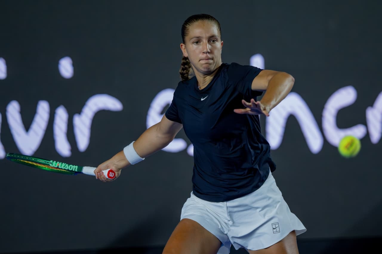 Diane Parry supera Mertens outra vez e ganha primeiro título de WTA