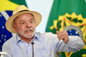 ‘Record’ mostra entrevista exclusiva de Lula na hora do debate na ‘Band’ – CartaCapital
