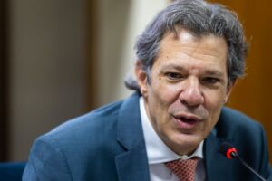 Haddad pede investigação contra Jovem Pan por fake news e ataques a sua esposa – CartaCapital