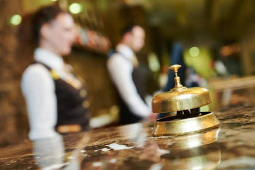 Empresas do comércio, serviços e turismo fazem apelo para que PEC do fim da escala 6×1 não seja votada antes das eleições