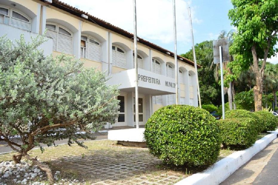Prefeitura de Imperatriz exonera mais de 700 servidores aposentados após recomendação do Ministério Público