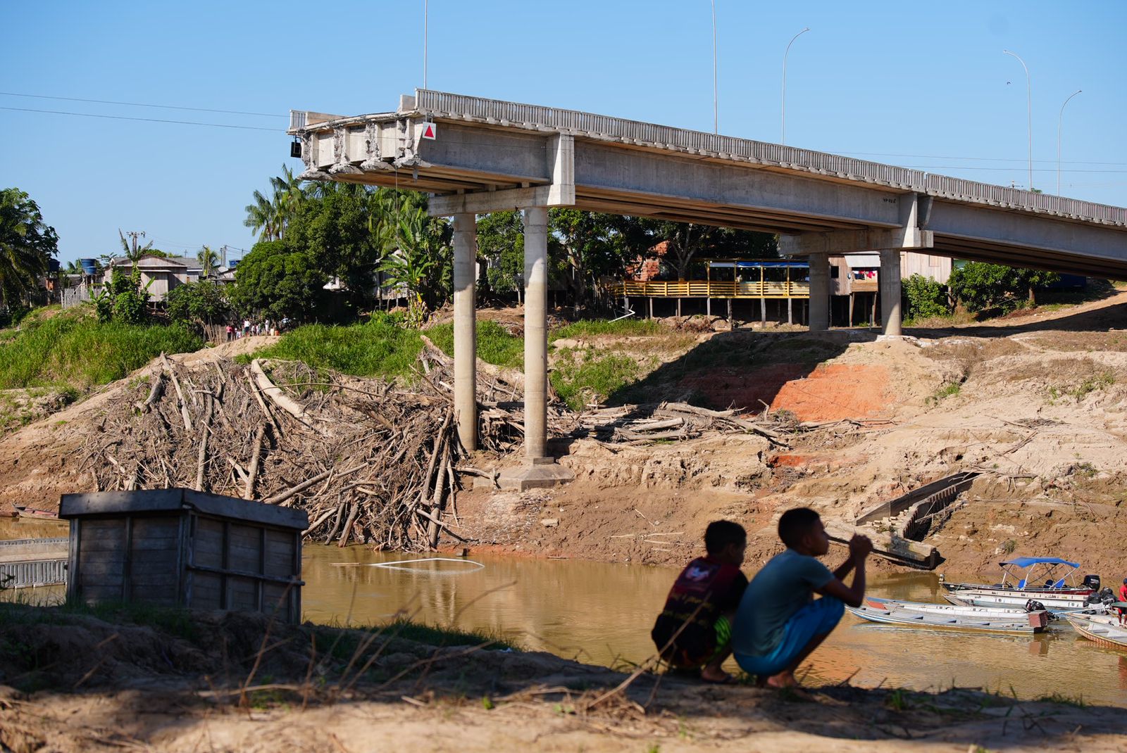 Queda da ponte de Sena completa três meses