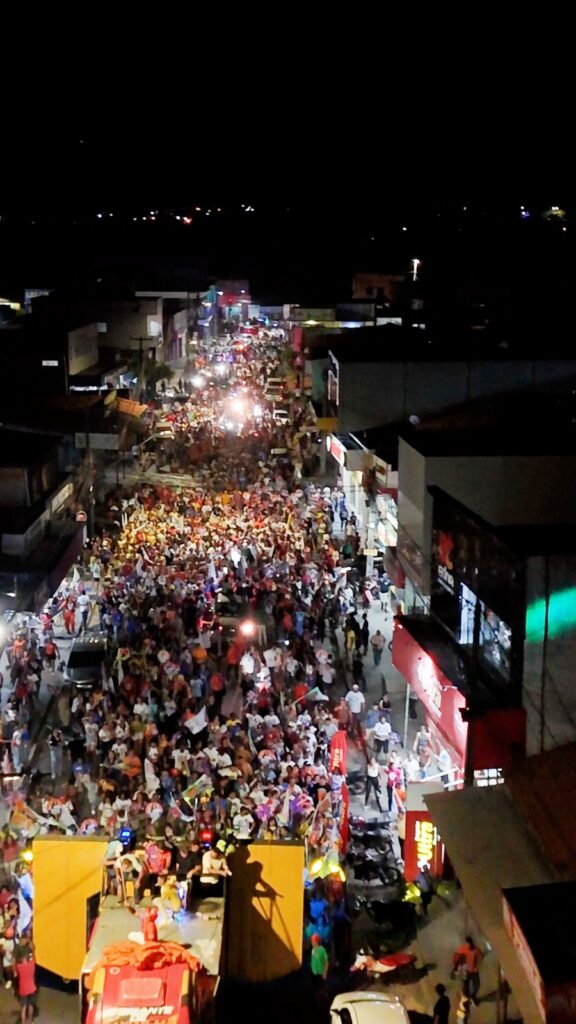 ASSISTA! No maior arrastão da história, população de Caxias abraça Orleans Brandão e demonstra força de sua candidatura ao Governo do Maranhão