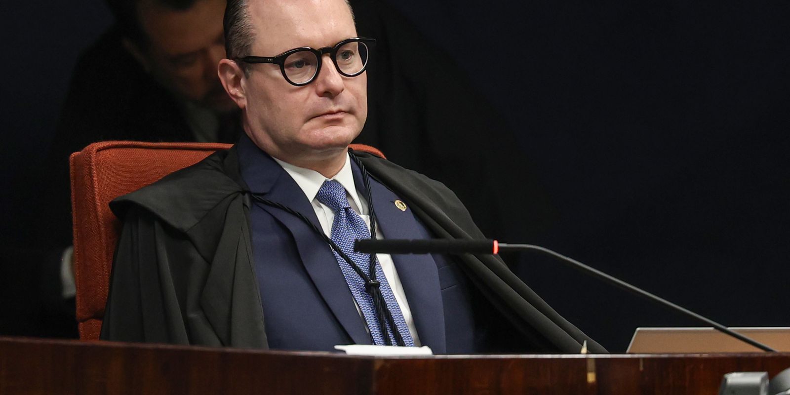 Dallagnol expõe sigilo fiscal de Zanin, que pede responsabilização Dallagnol expõe sigilo fiscal de Zanin, que pede responsabilização
