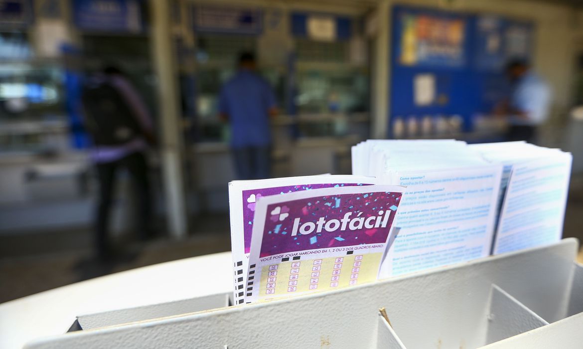 Sorteio da Lotofácil da Independência será realizado nesta terça-feira com prêmio estimado de R$ 300 milhões, e não acumula
