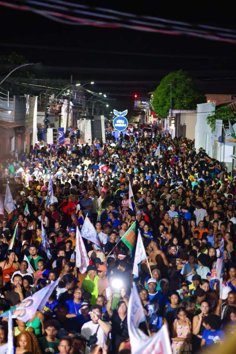 São Bento – Mar de gente recebe Orleans Brandão, que garante requalificação da malha viária de toda a Baixada Maranhense