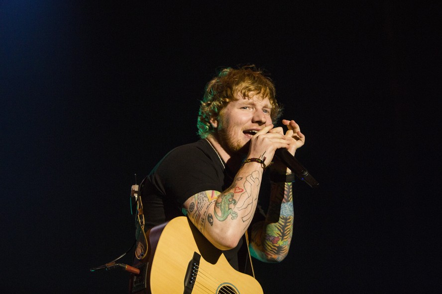 Ed Sheeran pede desculpas por saída de Macklemore da turnê