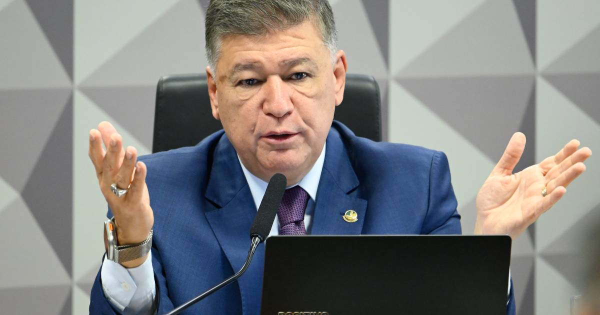 Blindagem e plenário trancado: senador cobra explicações de Davi Alcolumbre