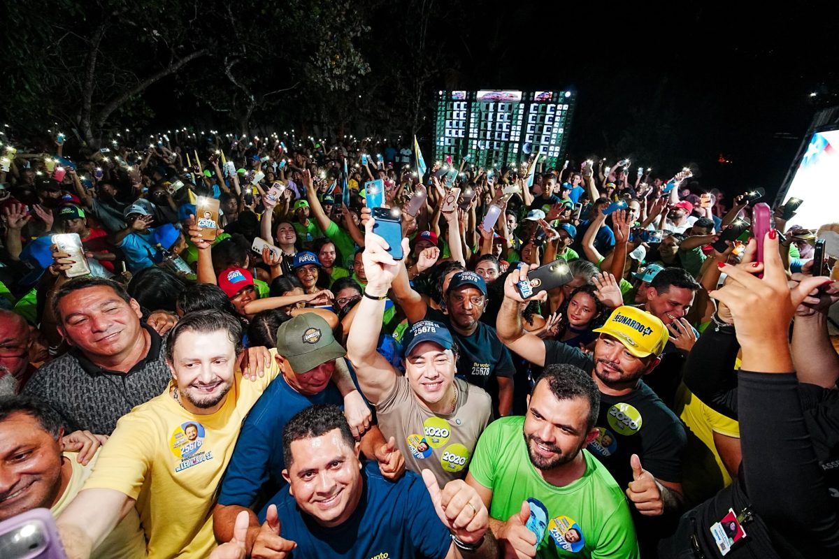 Caravana do Leão: Mega comício reúne multidão no povoado Santo Antônio dos Carvalhos com a presença de André da RalpNet e Leonardo Sá