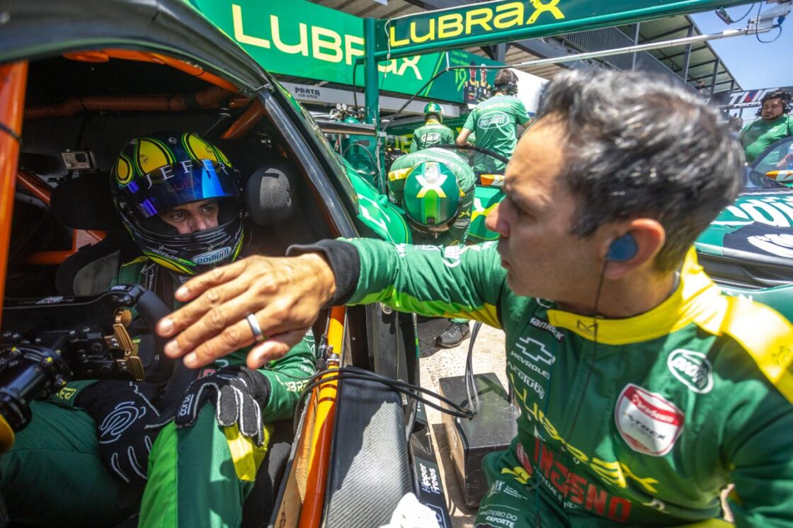 Problema no câmbio tira a pole position de Felipe Massa e Caio Collet