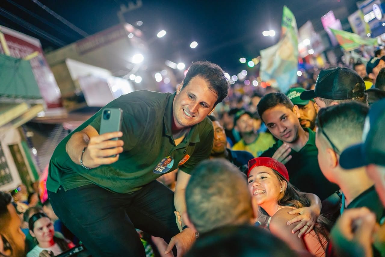Em noite histórica, Orleans Brandão reúne lideranças e faz Lago da Pedra viver uma grande noite política