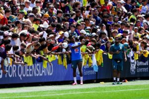 Com 43 jogos fora em 47 amistosos, seleção brasileira é a que mais joga longe de sua torcida entre potências