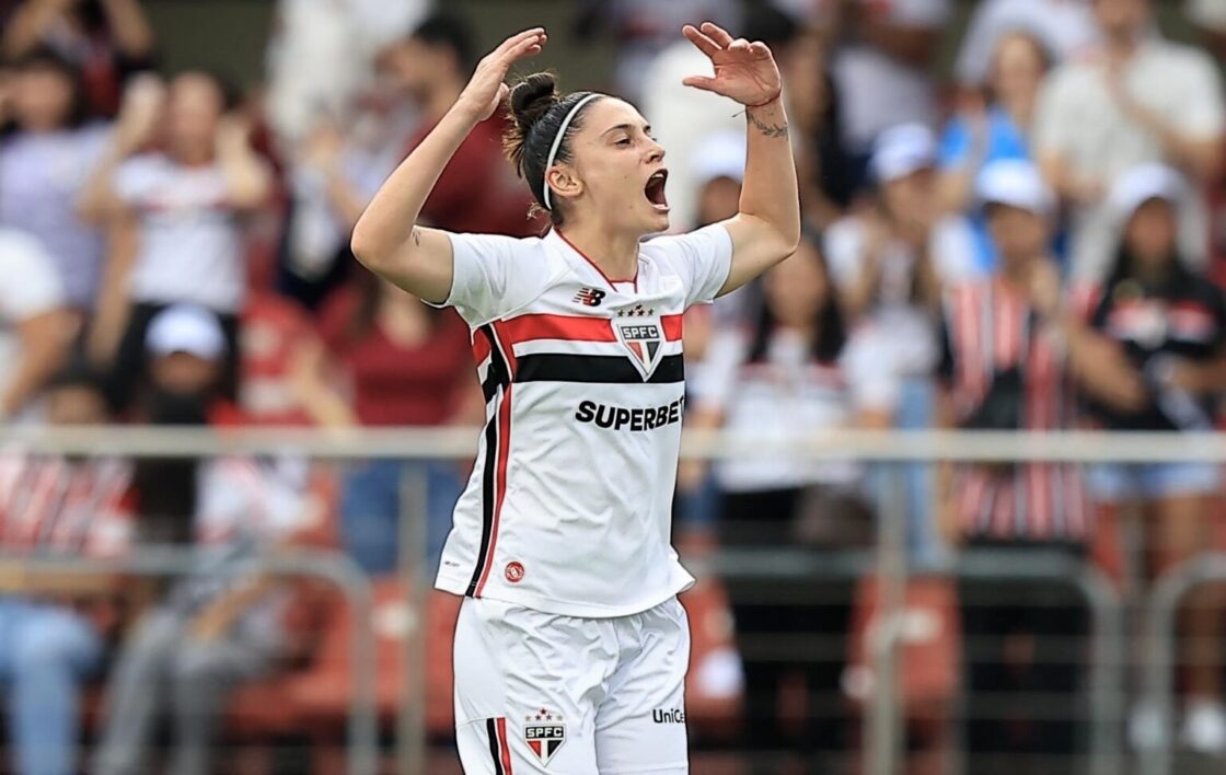 São Paulo empata com o Corinthians e conquista título inédito de campeão brasileiro feminino