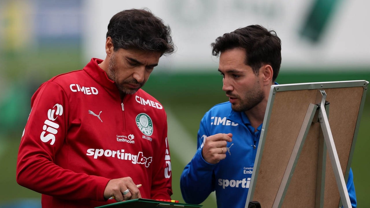 Palmeiras tem mês decisivo em outubro com Libertadores e briga pelo Brasileirão; veja todos os jogos