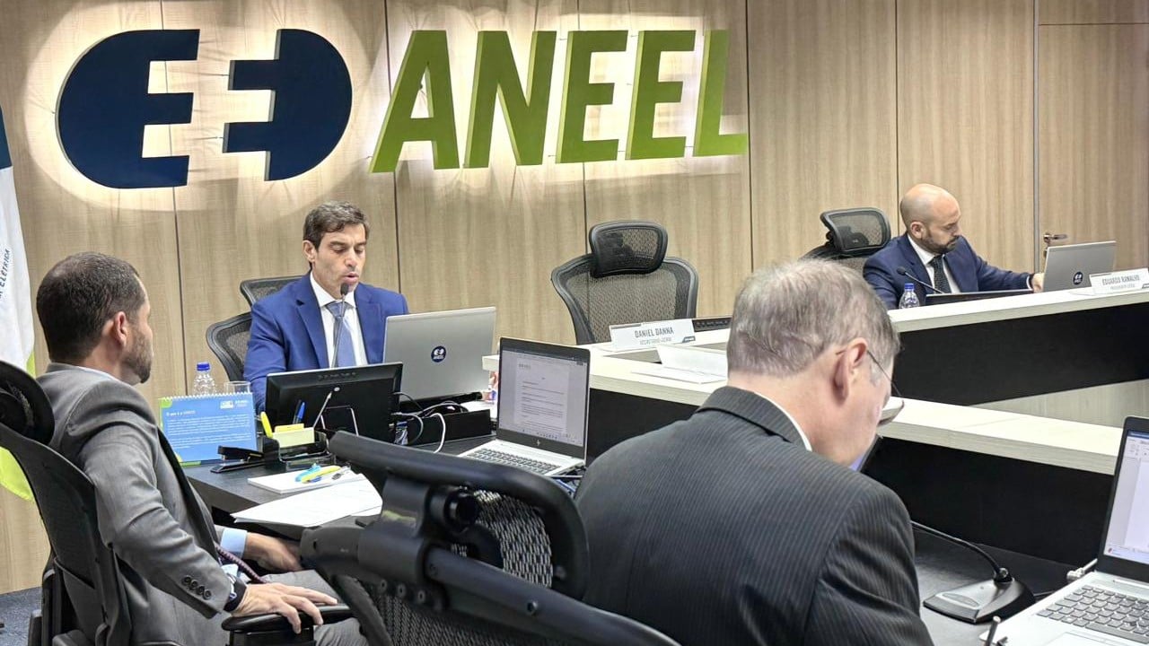 Votação sobre contrato da Enel de SP tem queixa de pressão política e pedido de vista