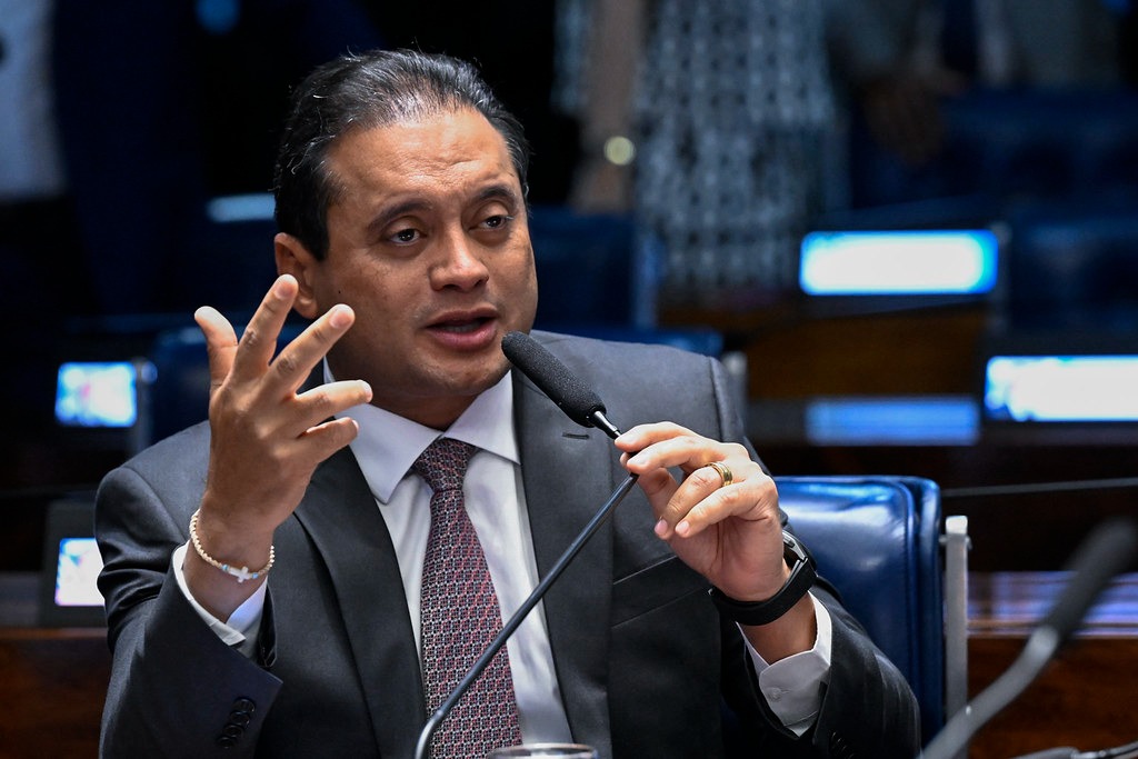 PEC que extingue escala 6×1 inicia tramitação no Plenário do Senado e conta com apoio do senador Weverton