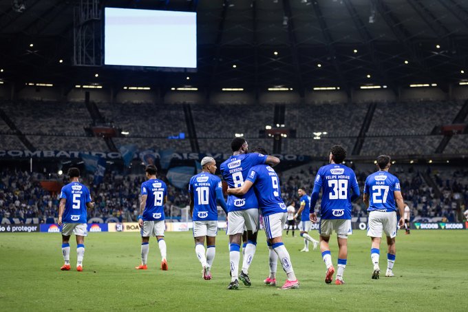Cruzeiro vence São Paulo, entra no G4 e joga o Fluminense para o quinto lugar na tabela de classificação