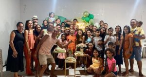 Blog do Ezequiel Neves : Biscoito Azevedo anuncia pré-candidatura a vereador de Raposa em 2028 durante aniversário de sua mãe, Maria Amélia Azevedo