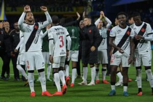 Vasco vence o Boca Juniors em La Bombonera, quebra tabu de 75 anos e faz história na Sul-Americana