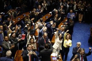 O nome que ganha força para o STF após aprovação do fim da 6×1