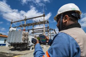 Dia do Eletricista: tecnologia e cenários desafiadores transformam uma profissão essencial para o Brasil