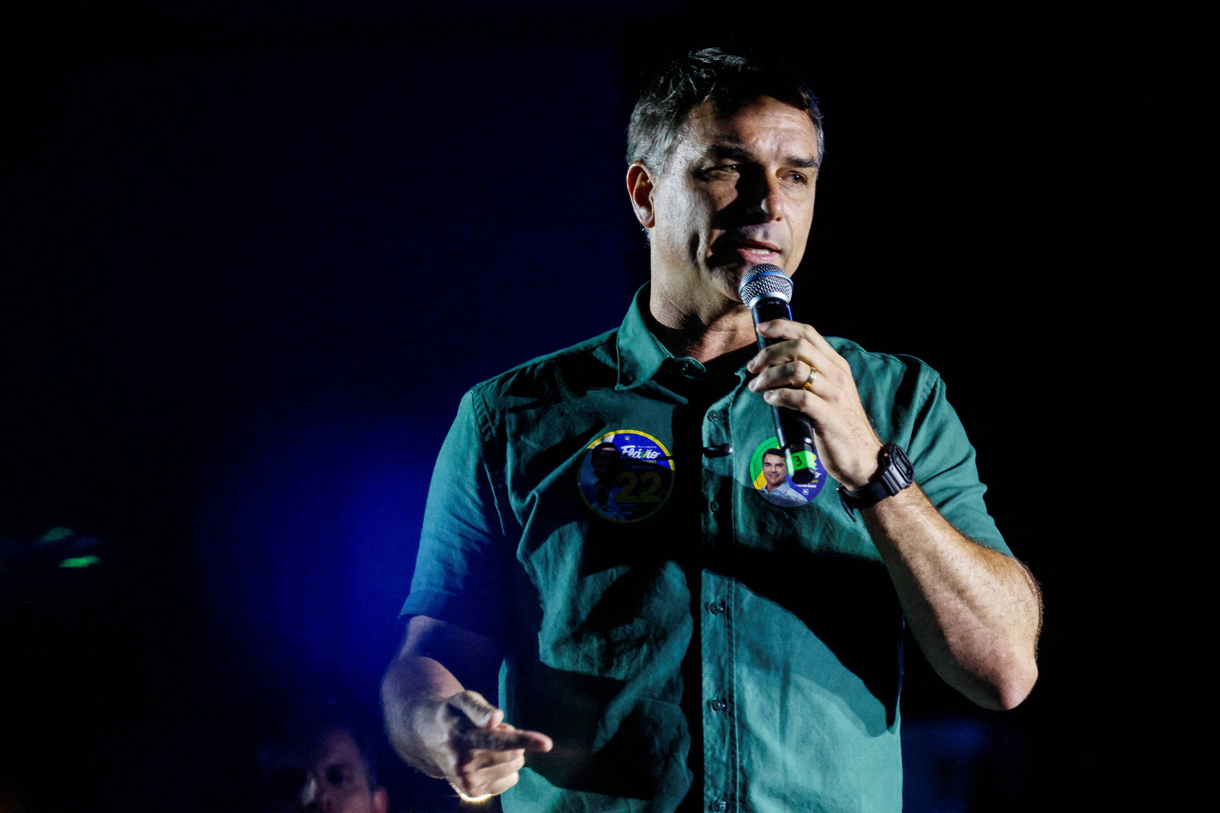 VAZOU O SIGILO DE FLÁVIO BOLSONARO NO CASO DAS RACHADINHAS